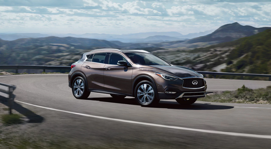 THINGS TO CONSIDER WHEN PURCHASING A LUXURY CAR